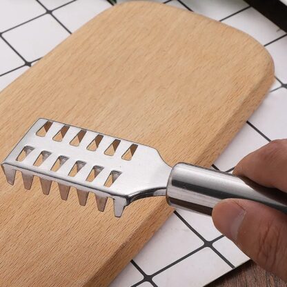 2194 Fish Scale Remover Scraper Stainless Steel Fish Cutting Tools Sawtooth Easily Remove Fish Scales-Cleaning Brush Scraper Kitchen Tool- - Image 4