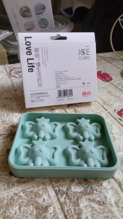 8160 Silicone Cartoon Shape 4 Grid Ice Cube Tray Ice Cube Molds Trays Small Cubes Tray For Fridge, Flexible Silicon Ice Tray (1 pc) - Image 7