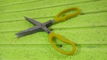 Multifunction Vegetable Stainless Steel Herbs Scissor With 5 Blades (1 Pc) - Image 7