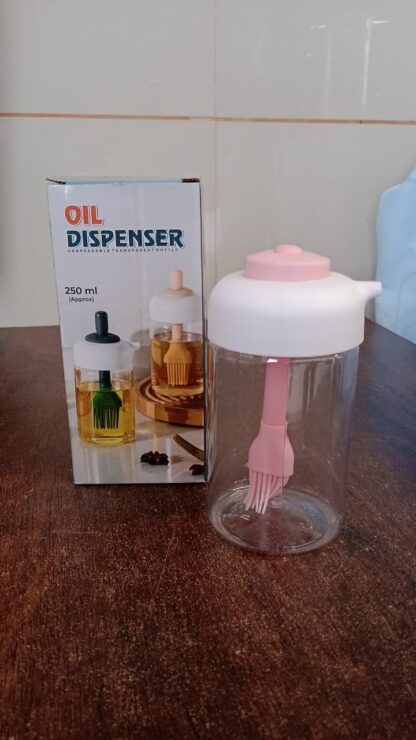 Oil Dispenser with Silicone Oil Brush (1 Pc / With Brush / 250 ML Approx) - Image 8